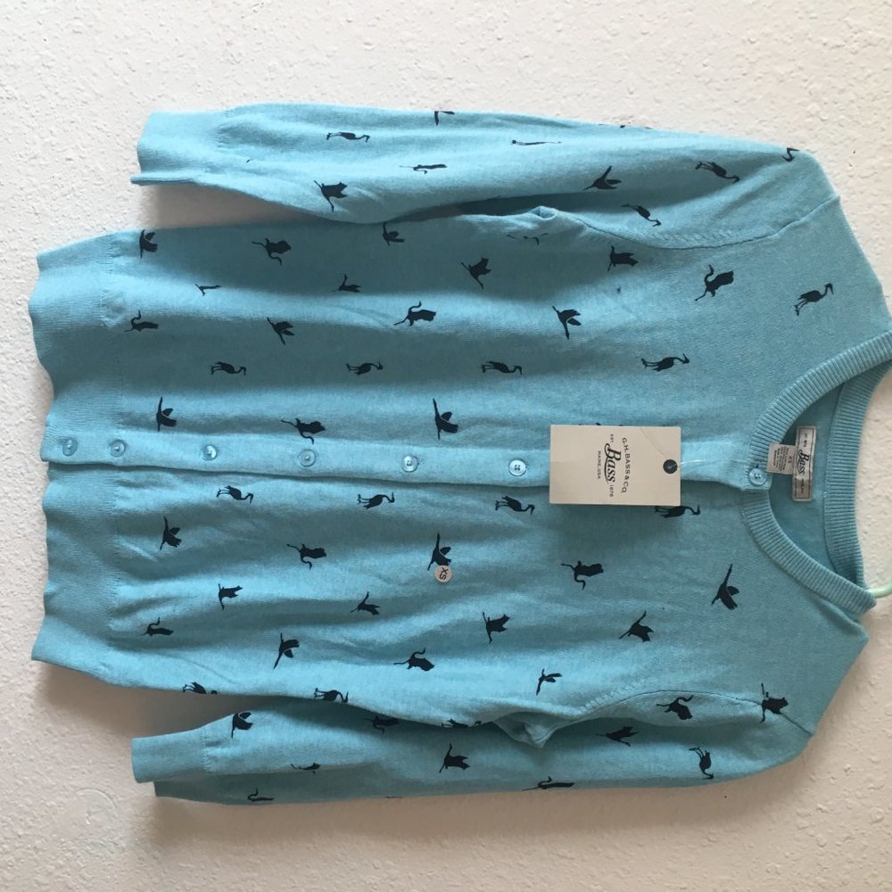 Bass sweater